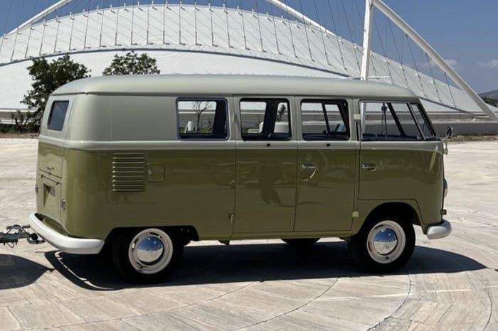 1959_volkswagen_1959-volkswagen-microbus-with-an-1958-eriba-puck_img_4650-6-11515-copy.jpg