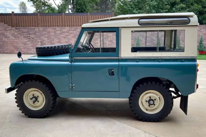 1964_land-rover_88-series-iia_img_0745-1-60559-copy.jpg